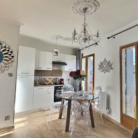Appartement De Charme Avec Balcon Au Pied Des Commerces Beziers Bagian luar foto