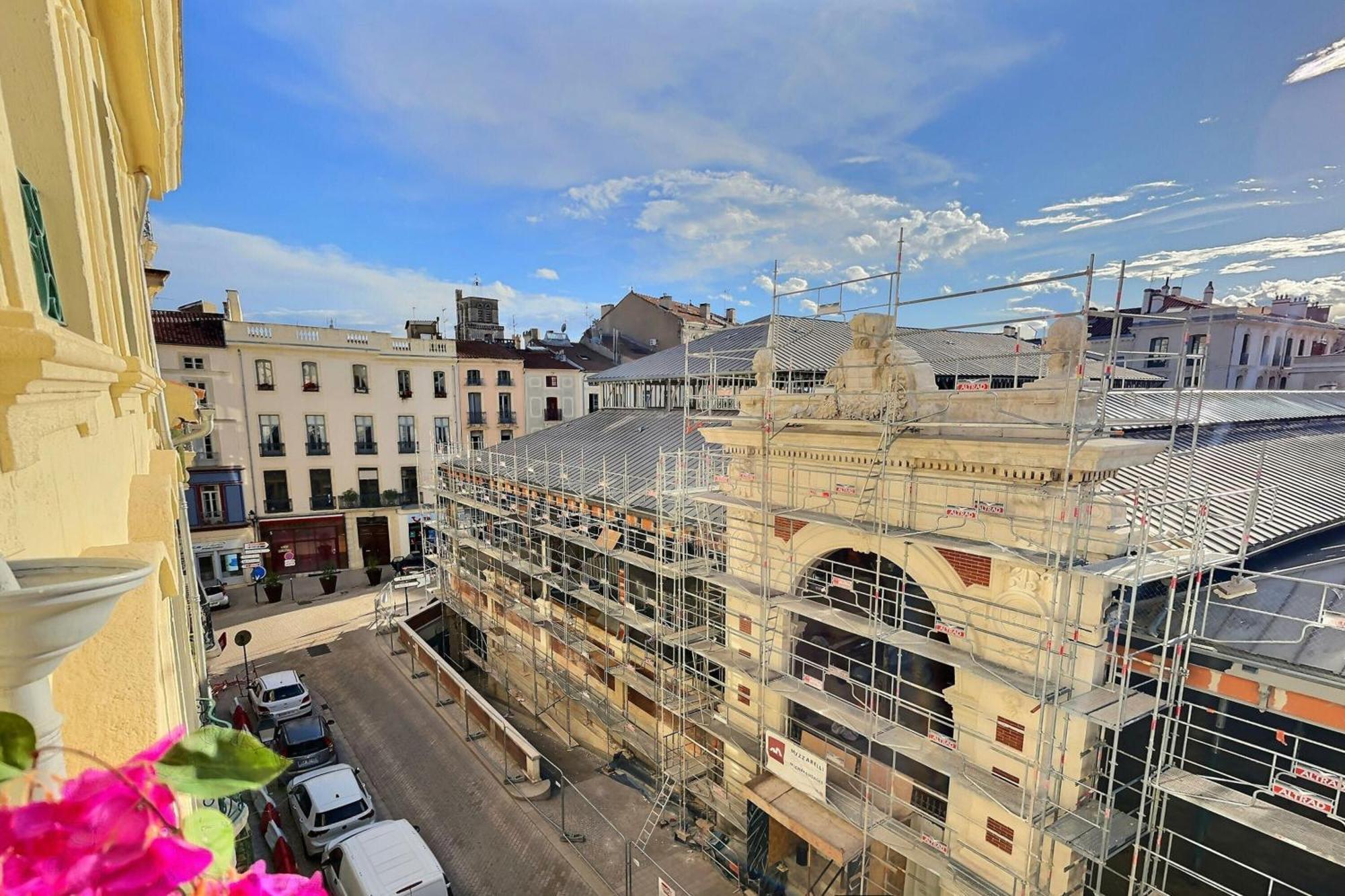 Appartement De Charme Avec Balcon Au Pied Des Commerces Beziers Bagian luar foto