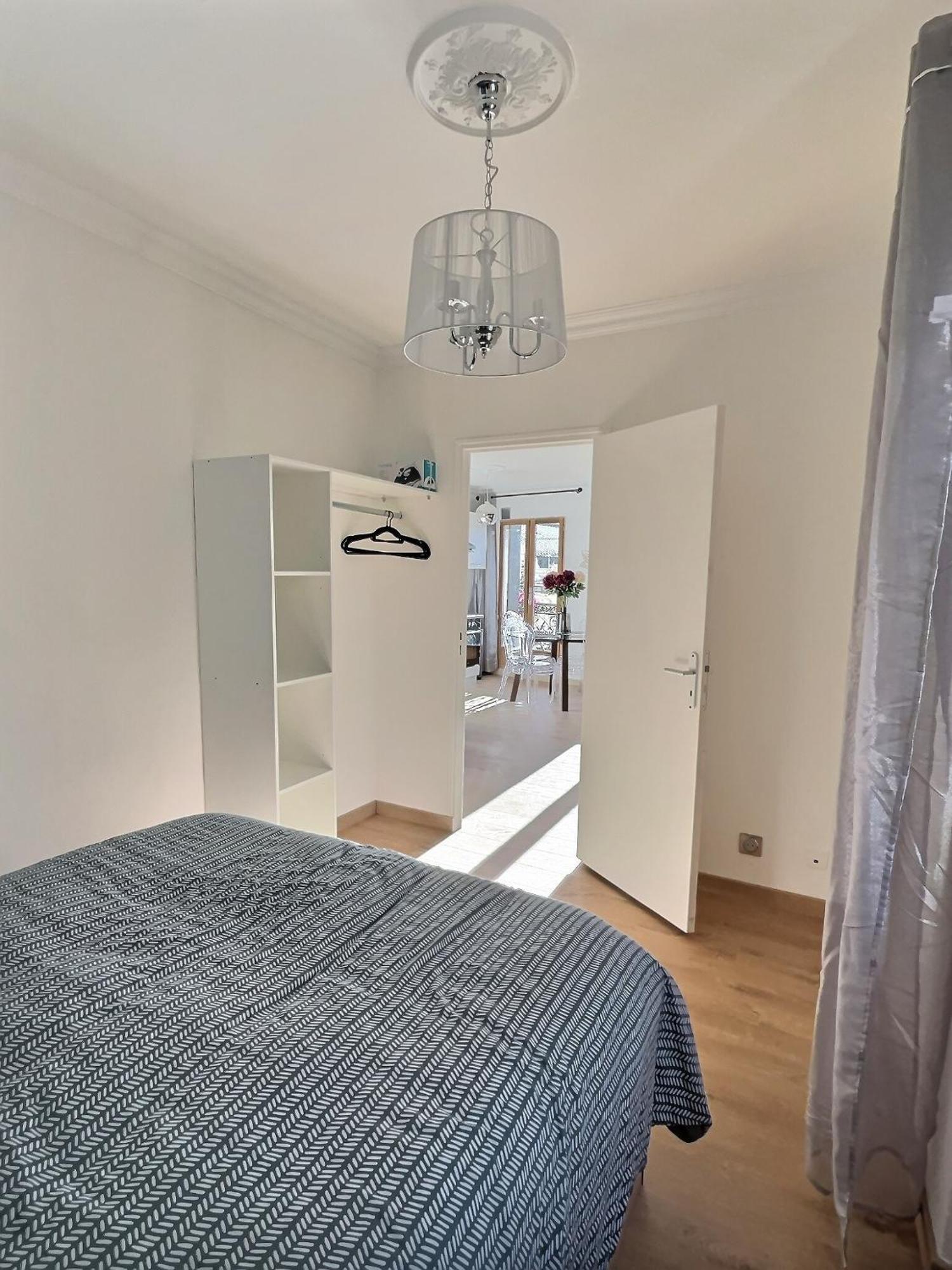Appartement De Charme Avec Balcon Au Pied Des Commerces Beziers Bagian luar foto